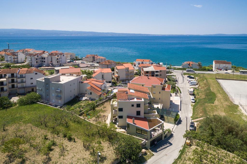 Apartments Leon Podstrana Exterior photo